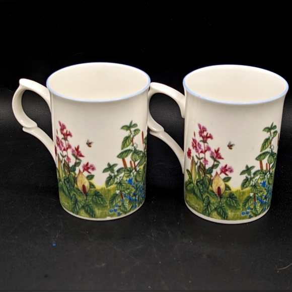 ‎CARDEW DESIGN Other - Cardew Designs Bone China Mugs Floral With Wildflowers And Peonies Set Of 2